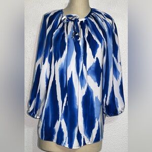Chico’s women’s water color Reglan Blue and White blouse size large